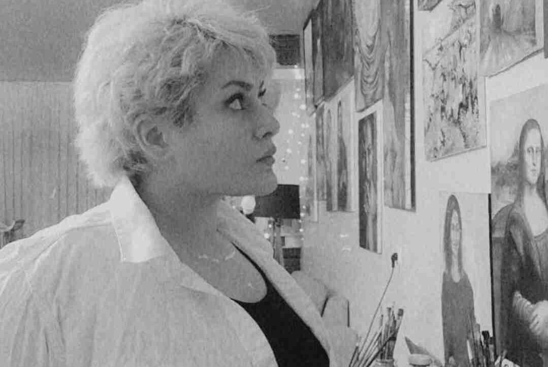 Elnaz Bakhshiour pfp