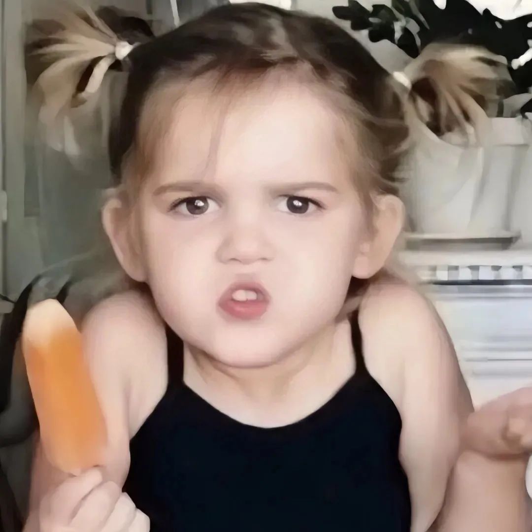 Rugby (vera-claire) Farcaster social identity (Fname handle) PFP