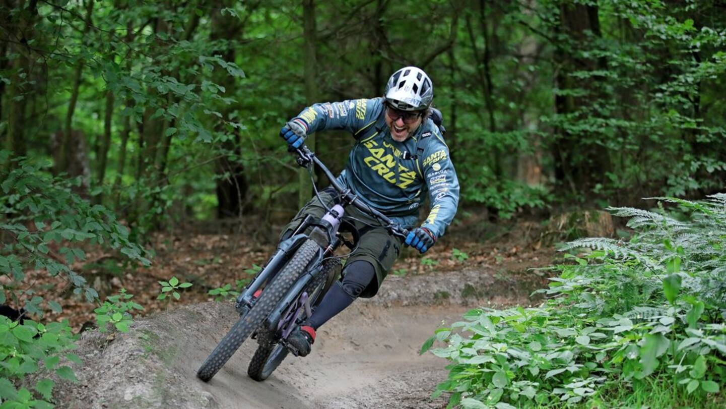 Brian Campbell (snoopy-doopy) Farcaster social identity (Fname handle) PFP