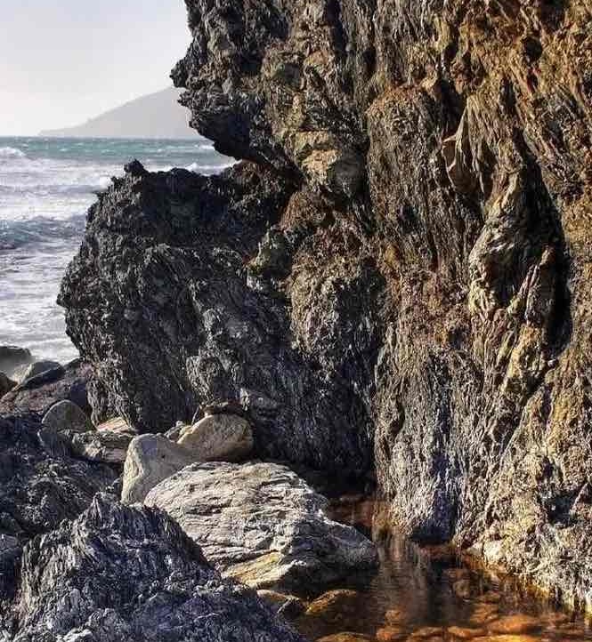 Check out The And  (keolwx) Farcaster social identity (Fname handle) PFP