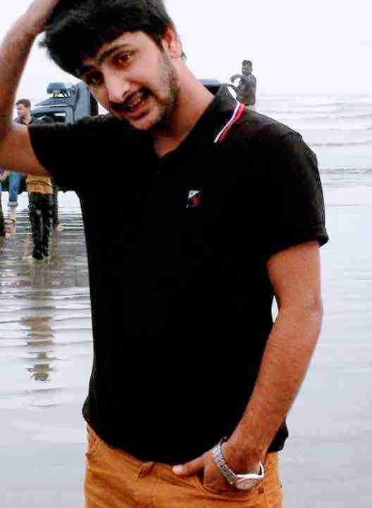 Azeem Malik (azeemmalik) Farcaster social identity (Fname handle) PFP