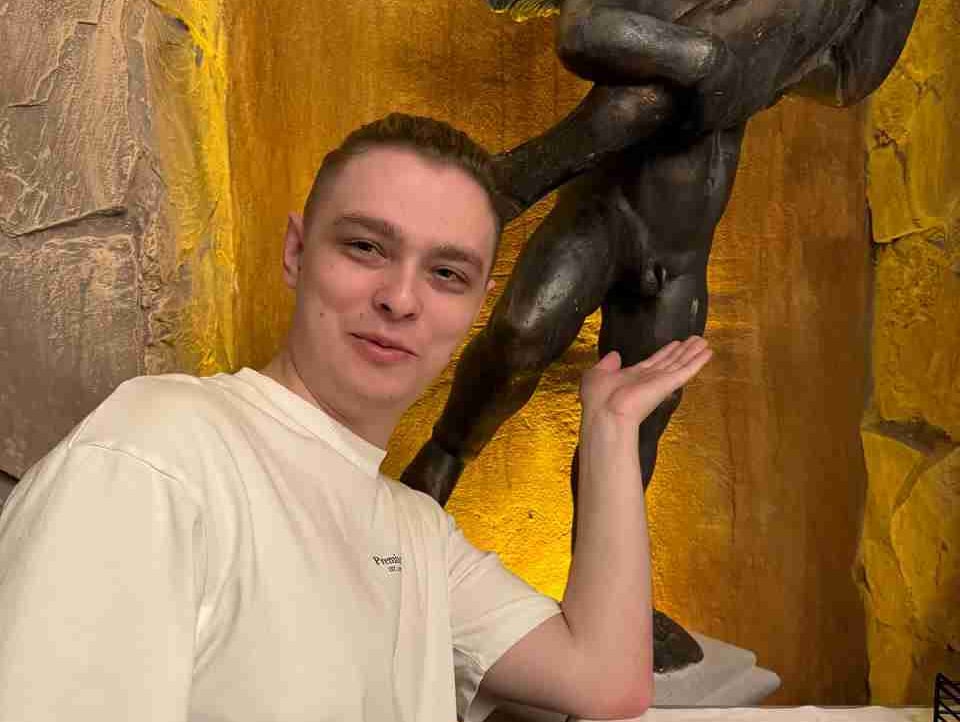 pavlo1888.base.eth Basenames (.base.eth domains) based on ENS PFP