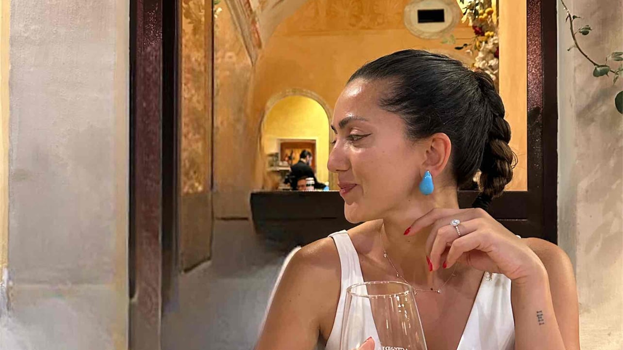 Niloo Zz (niloozz) Farcaster social identity (Fname handle) PFP