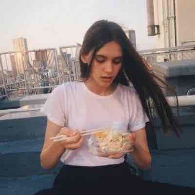 raelunnty (raelynnty) Farcaster social identity (Fname handle) PFP