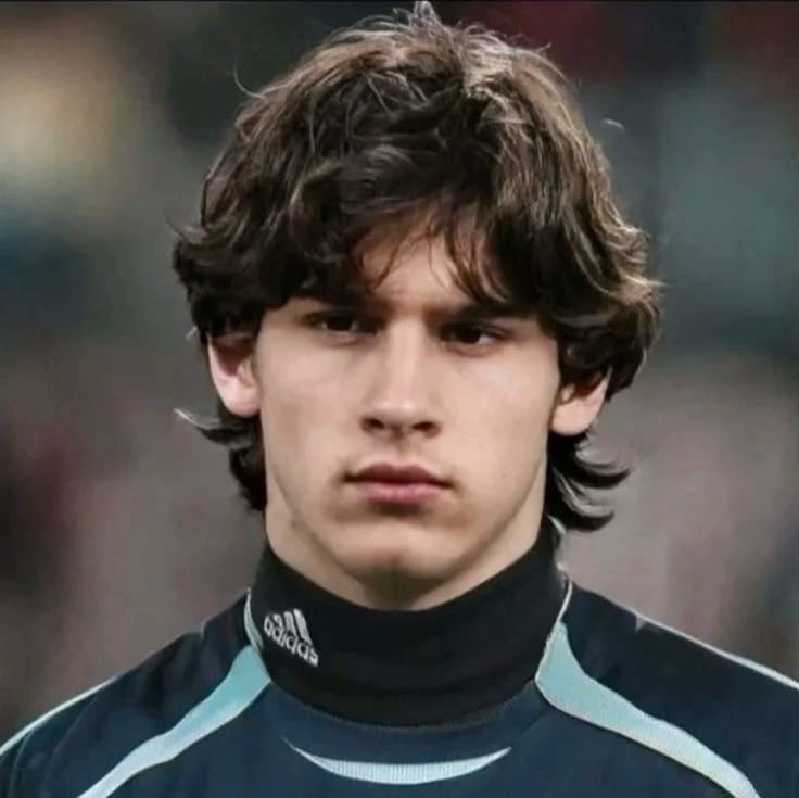 Seyar Hasir 🎩 (seyar) Farcaster social identity (Fname handle) PFP