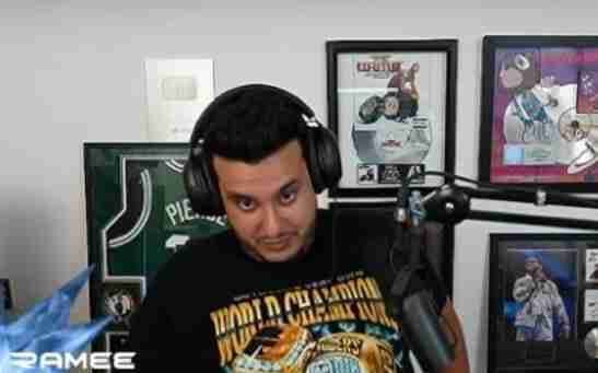 Lori Thomas (regina01) Farcaster social identity (Fname handle) PFP