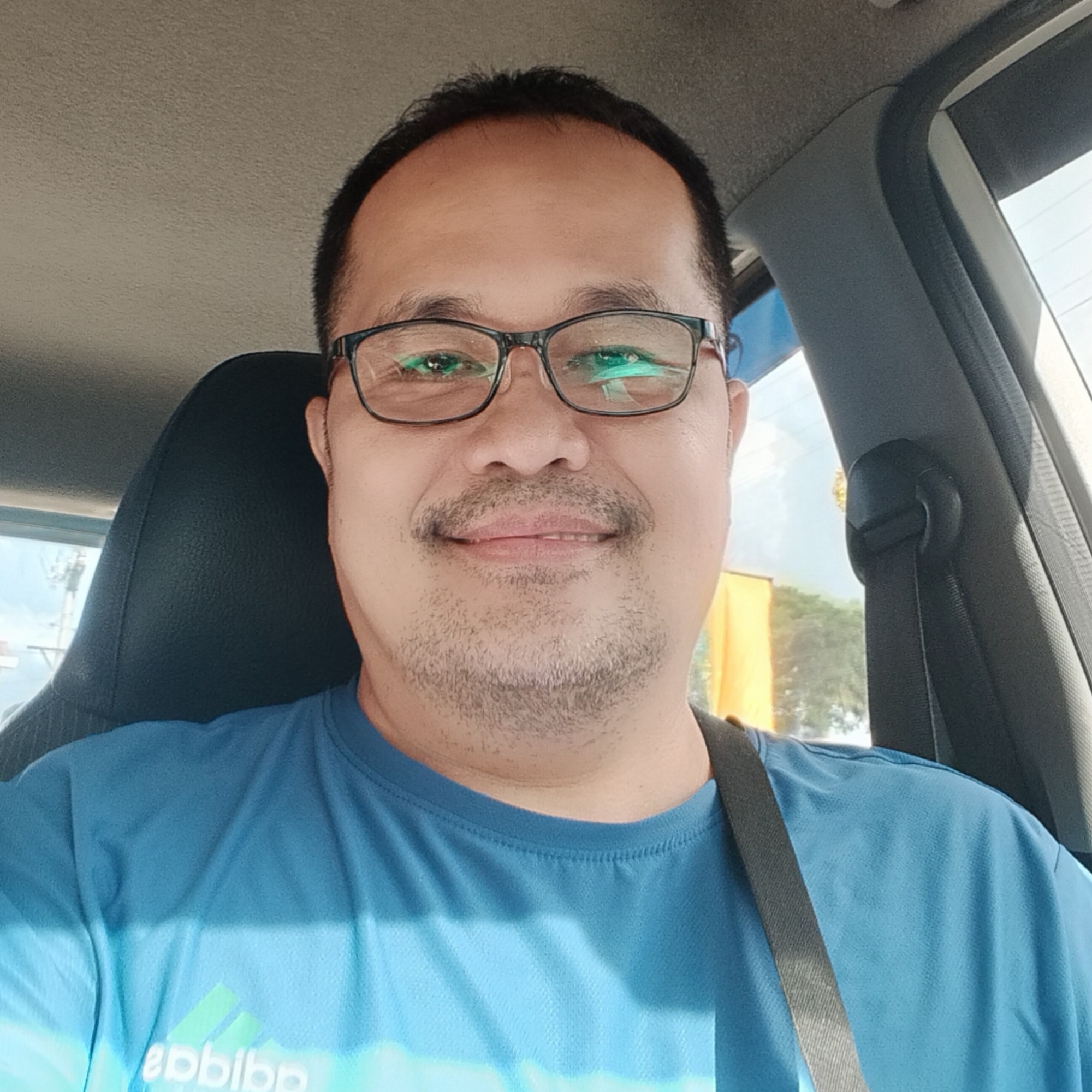 Robert$ Lipa (pald01) Farcaster social identity (Fname handle) PFP