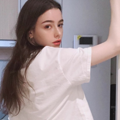 Flora (floraaaa) Farcaster social identity (Fname handle) PFP