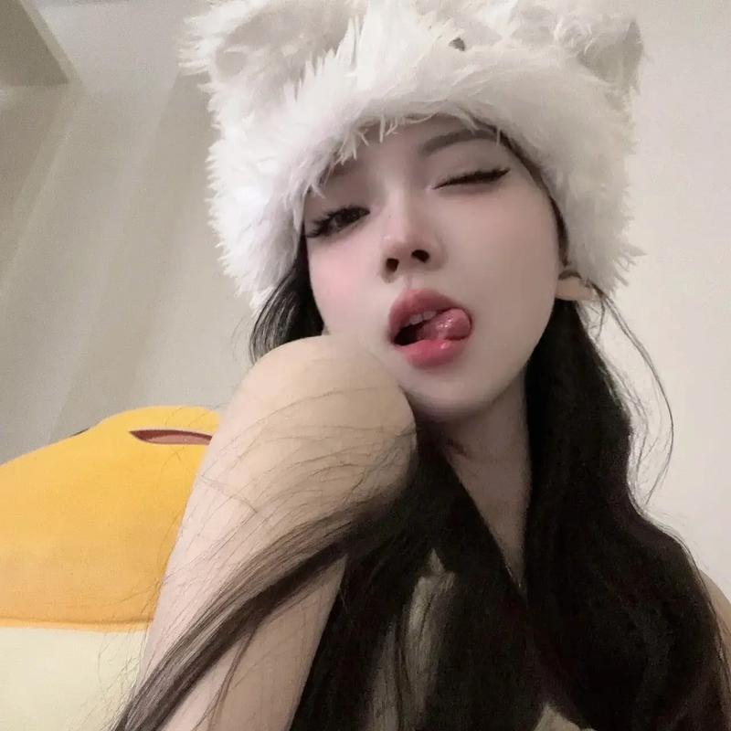 BerthaThodore (berthathodore) Farcaster social identity (Fname handle) PFP