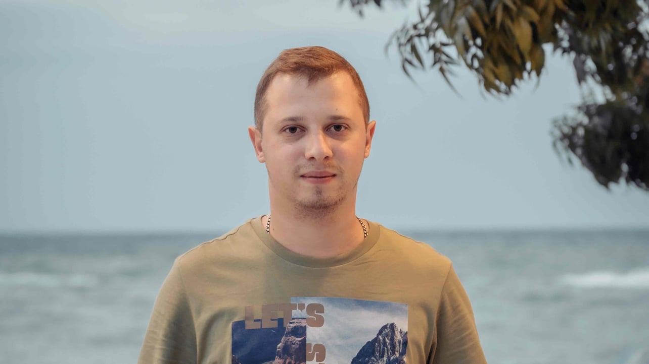 Artem pfp