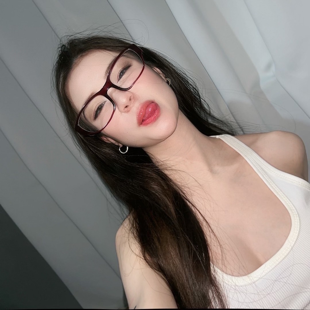 Celine (gendonestt) Farcaster social identity (Fname handle) PFP