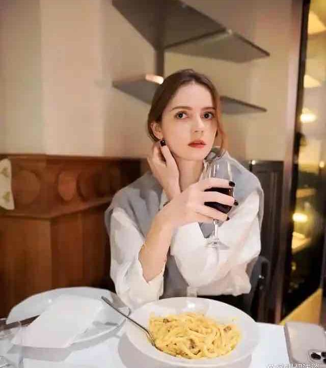 enmath (bertfend) Farcaster social identity (Fname handle) PFP