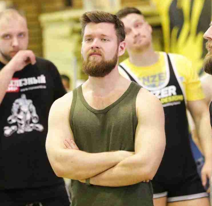 Andrey (pavlovstrong) Farcaster social identity (Fname handle) PFP