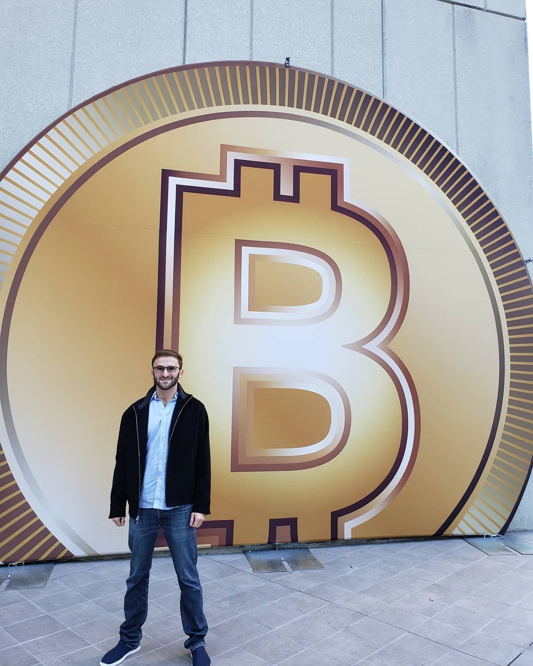 CryptoZach pfp