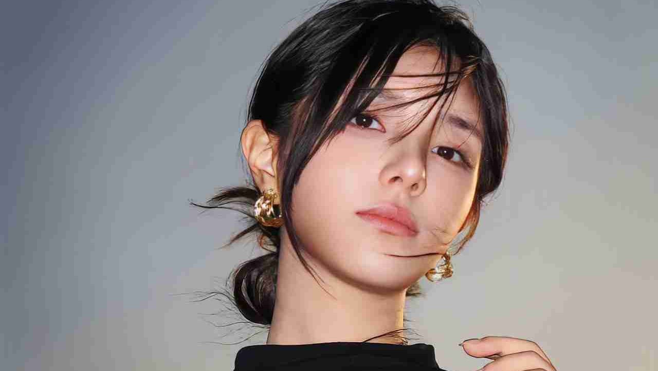 Queenie (queenies) Farcaster social identity (Fname handle) PFP