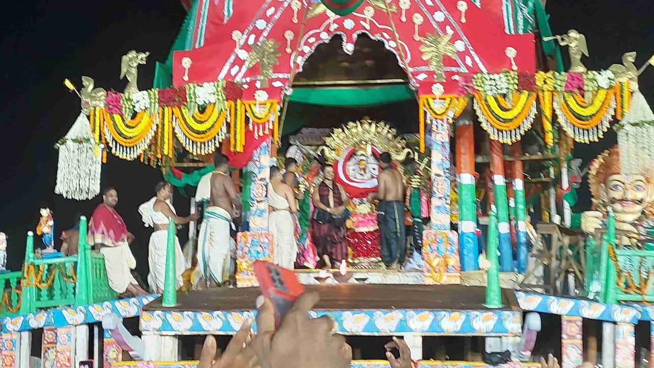 Manikannan (manik1242) Farcaster social identity (Fname handle) PFP