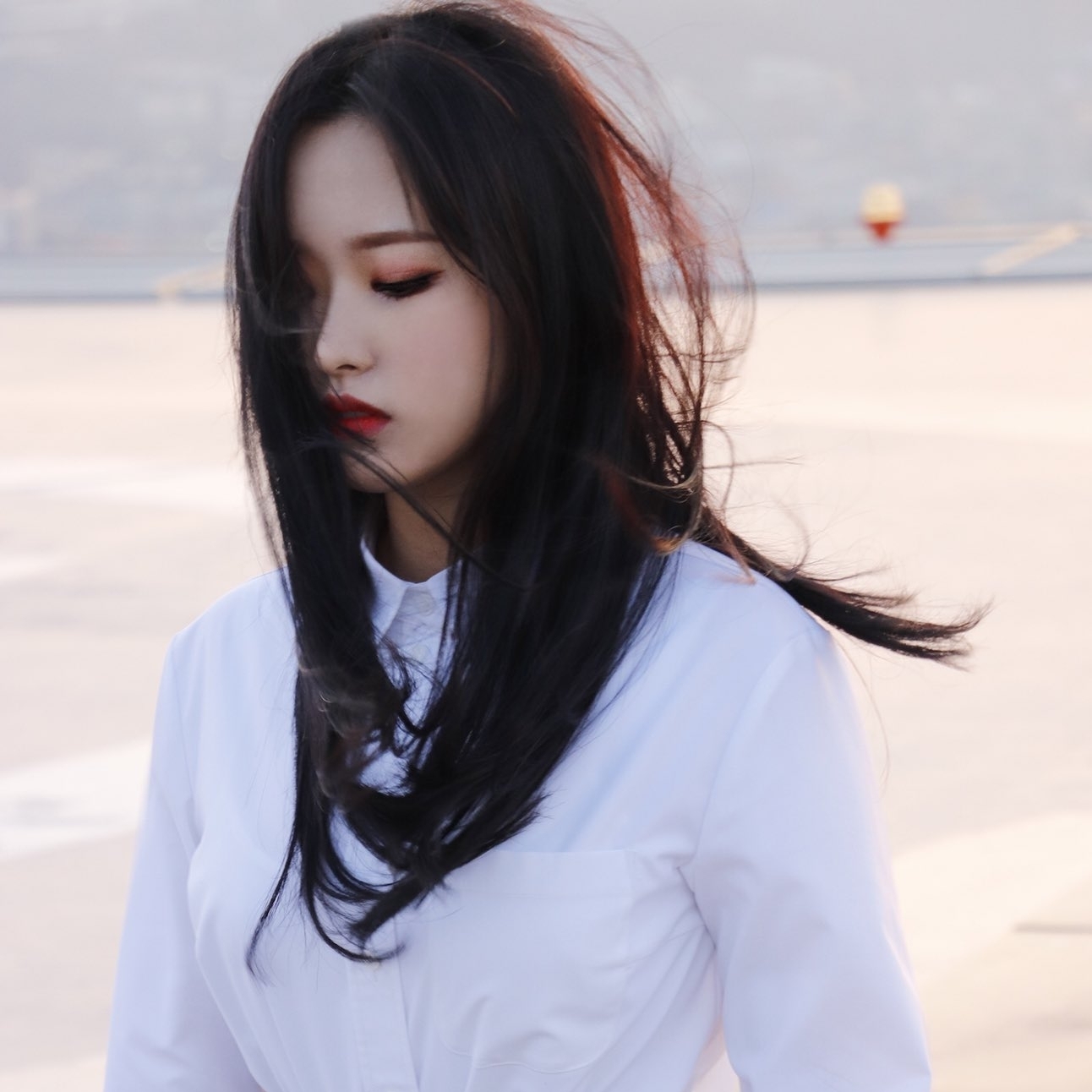 ELYA pfp