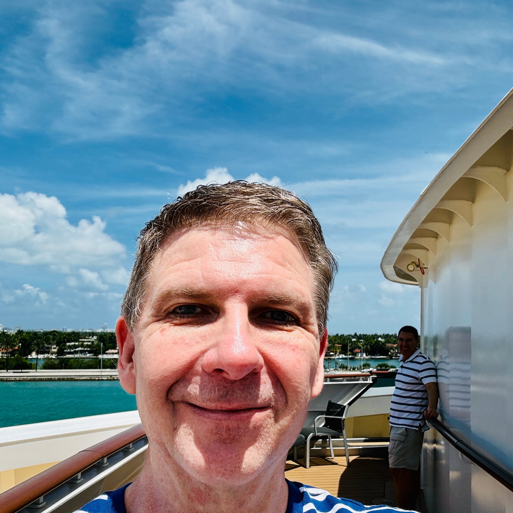 travelfun's Farcaster avatar