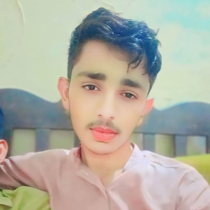 AB_____❤️🤌's Farcaster avatar
