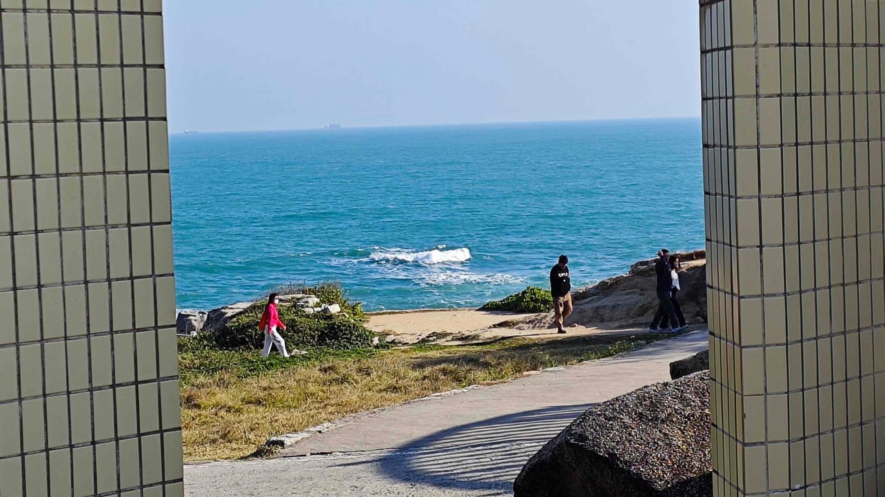 Depends (nxq) Farcaster social identity (Fname handle) PFP