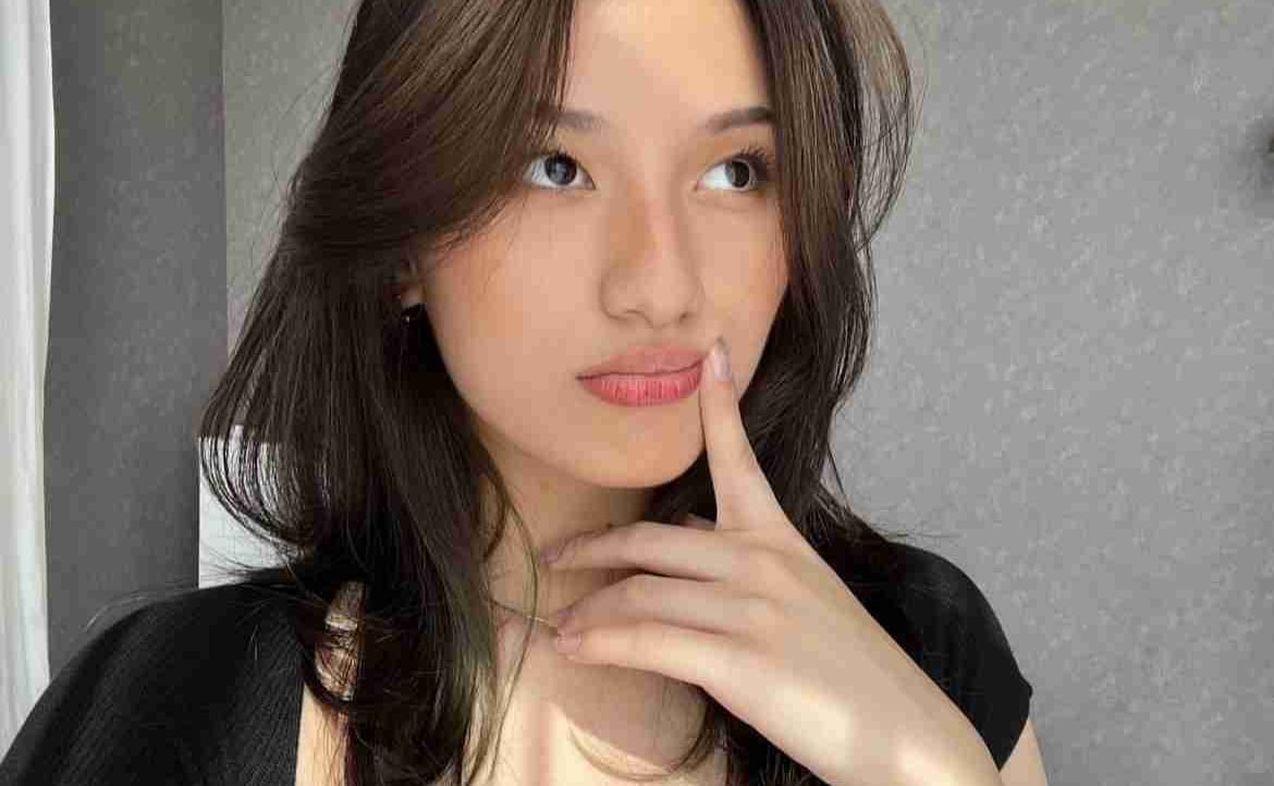 Shandy Andriani W pfp