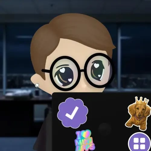 august pfp