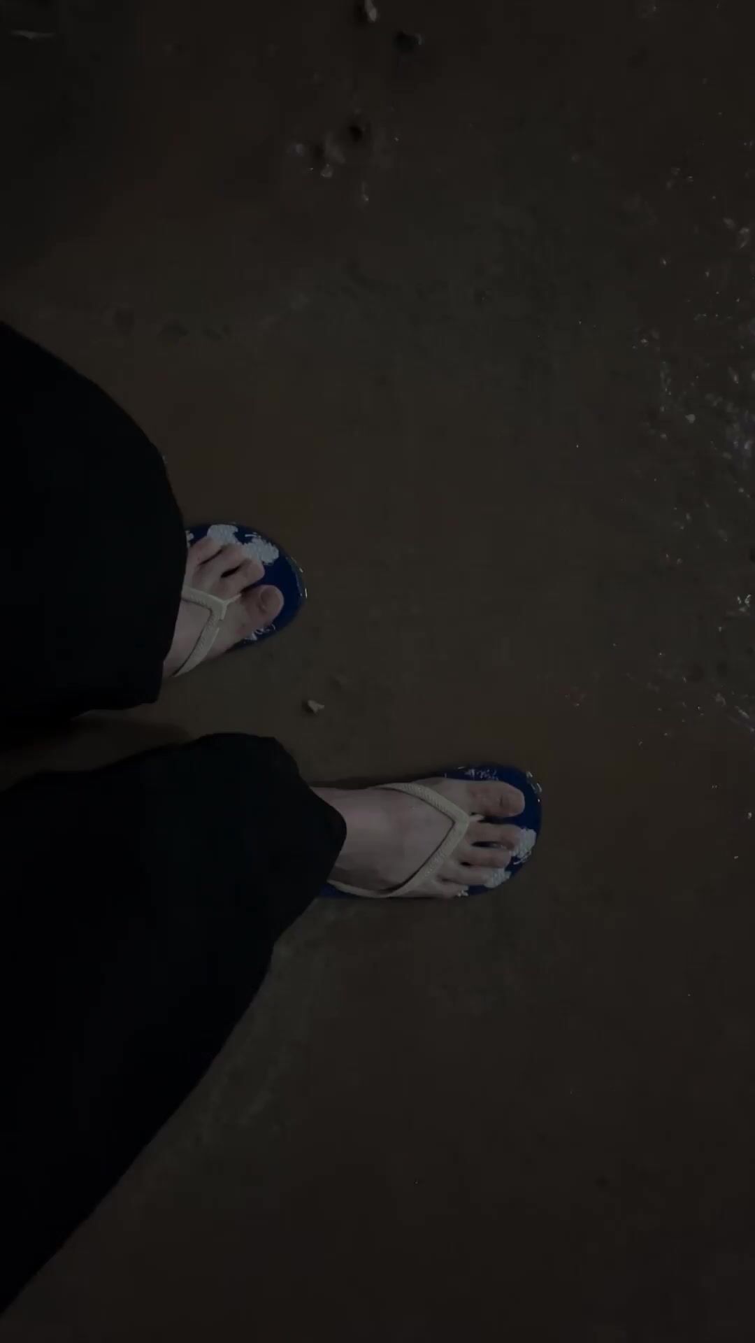 Cast video
