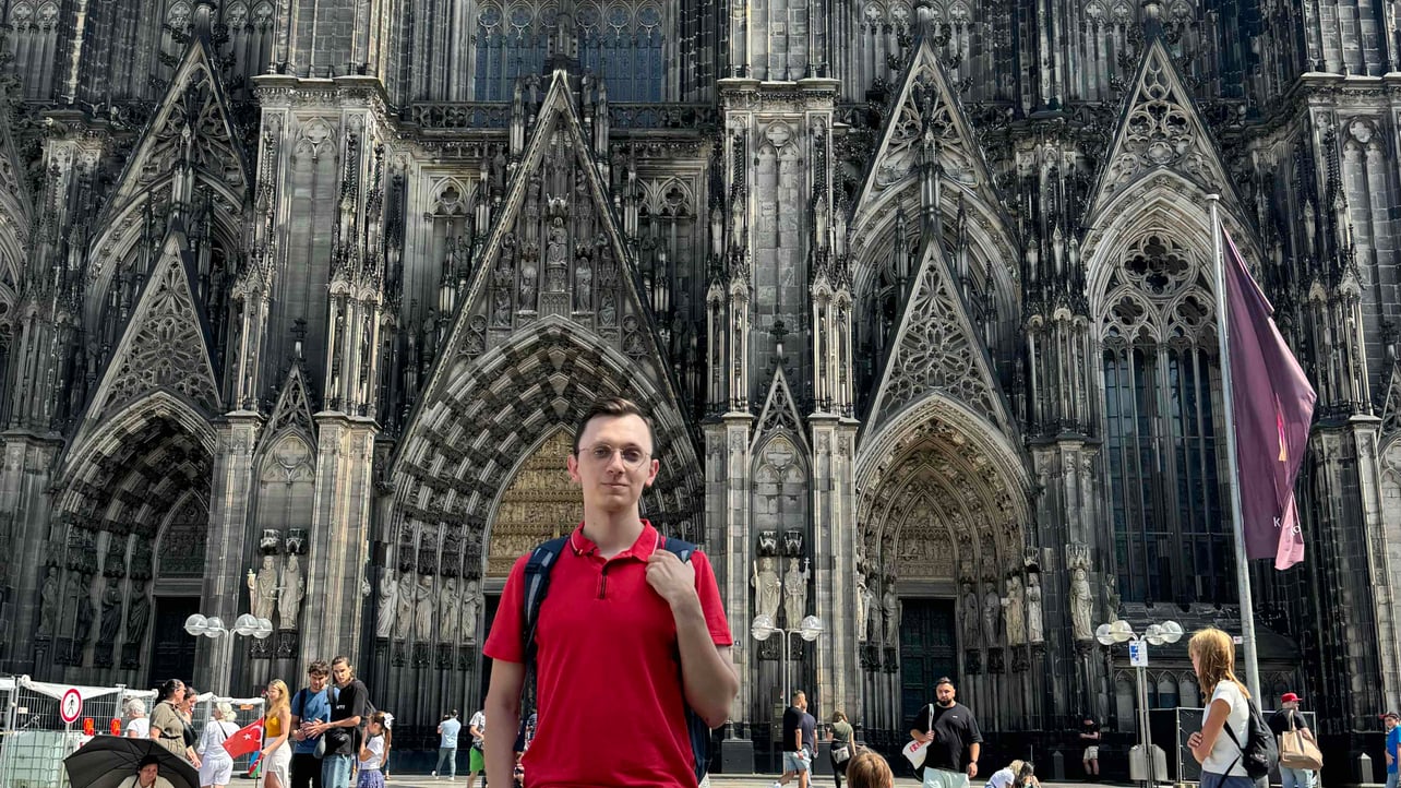 makskorobog.base.eth (makskorobog) Farcaster social identity (Fname handle) PFP