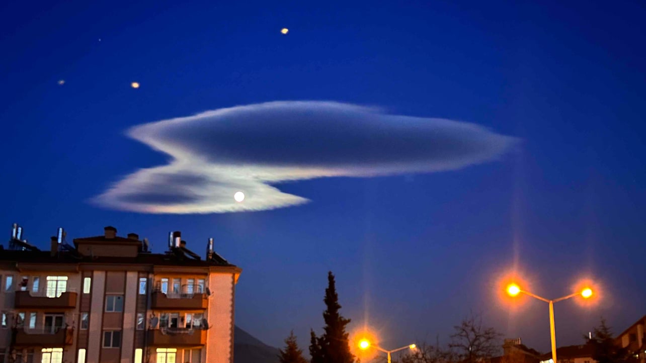 ilbeybey Farcaster social identity (Fname handle) PFP