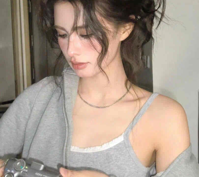 Kiki pfp