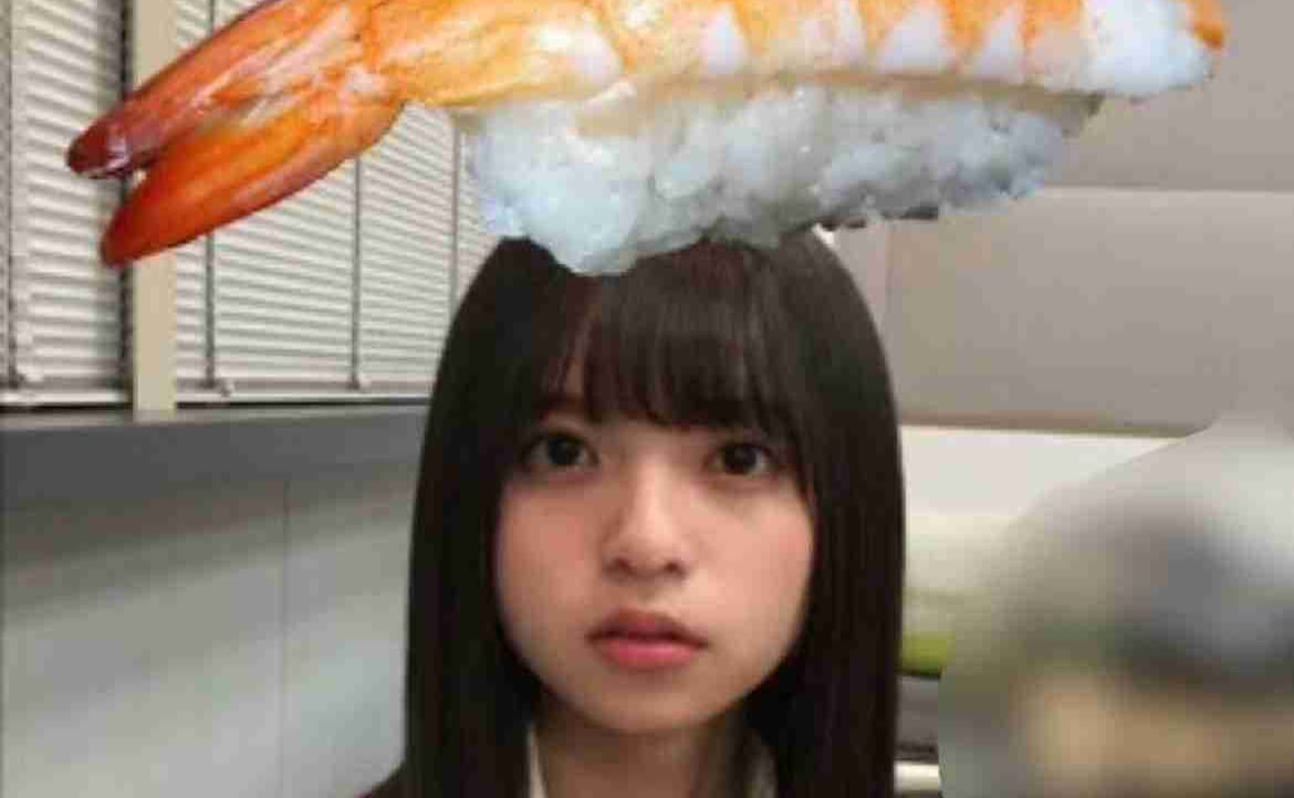 Jewel (jewelle) Farcaster social identity (Fname handle) PFP