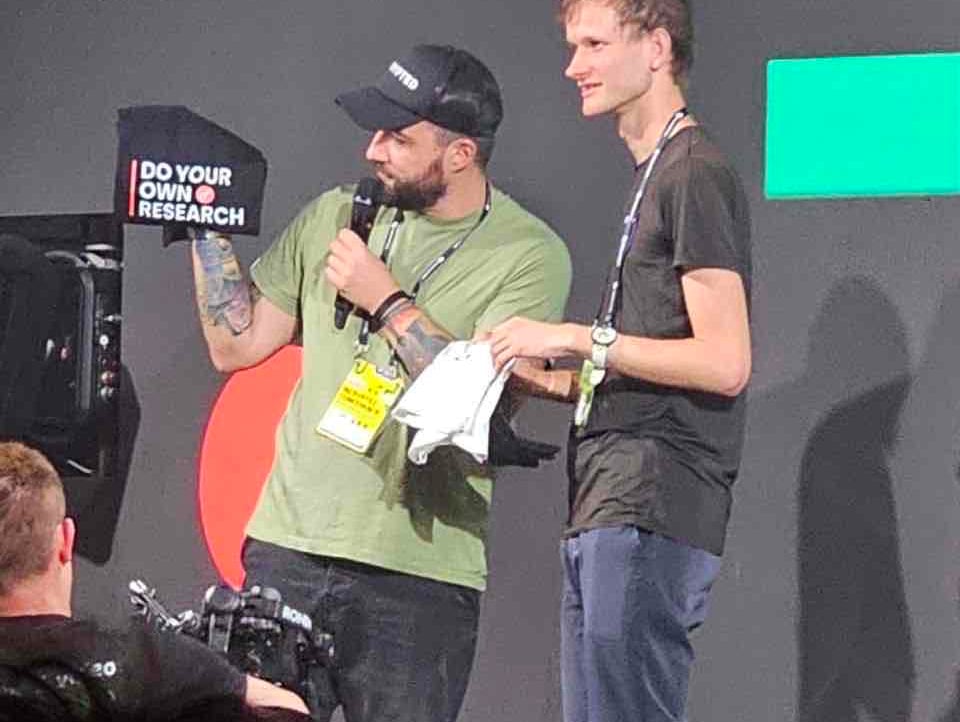 focus for yourself (pezdiuk.lens) Lens social identity (.lens handle) PFP