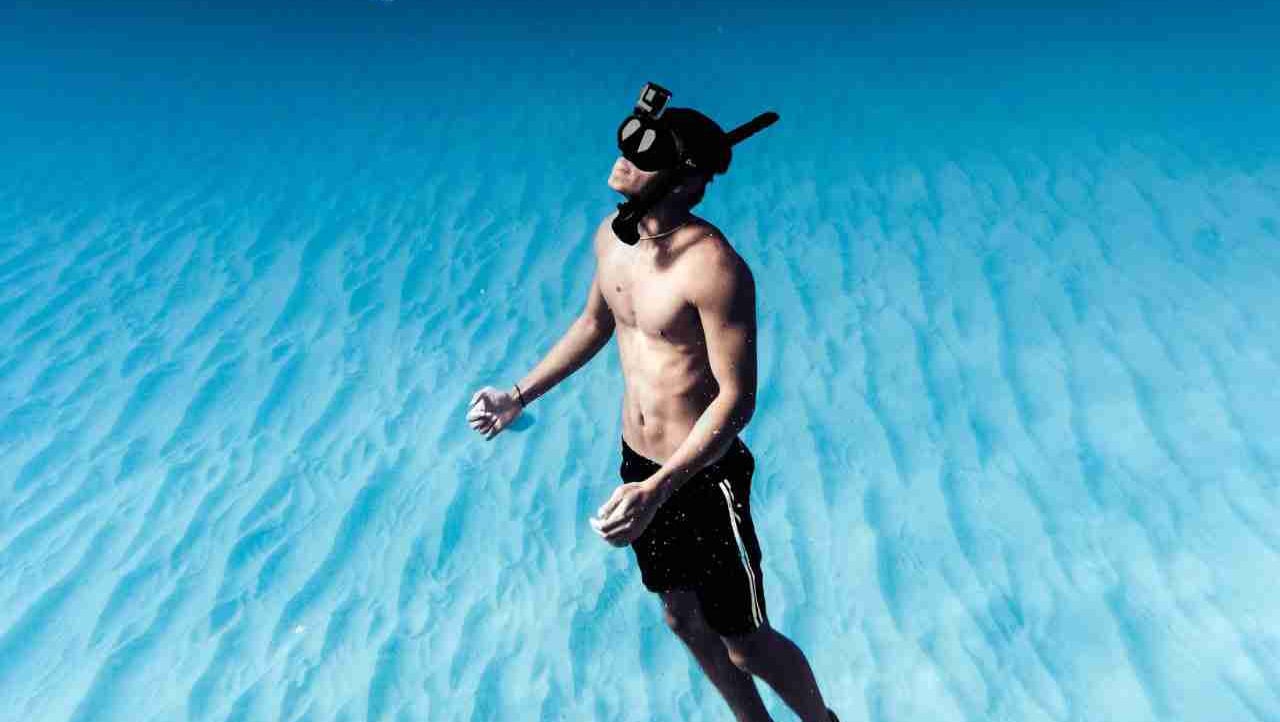 Timur (newtomi) Farcaster social identity (Fname handle) PFP