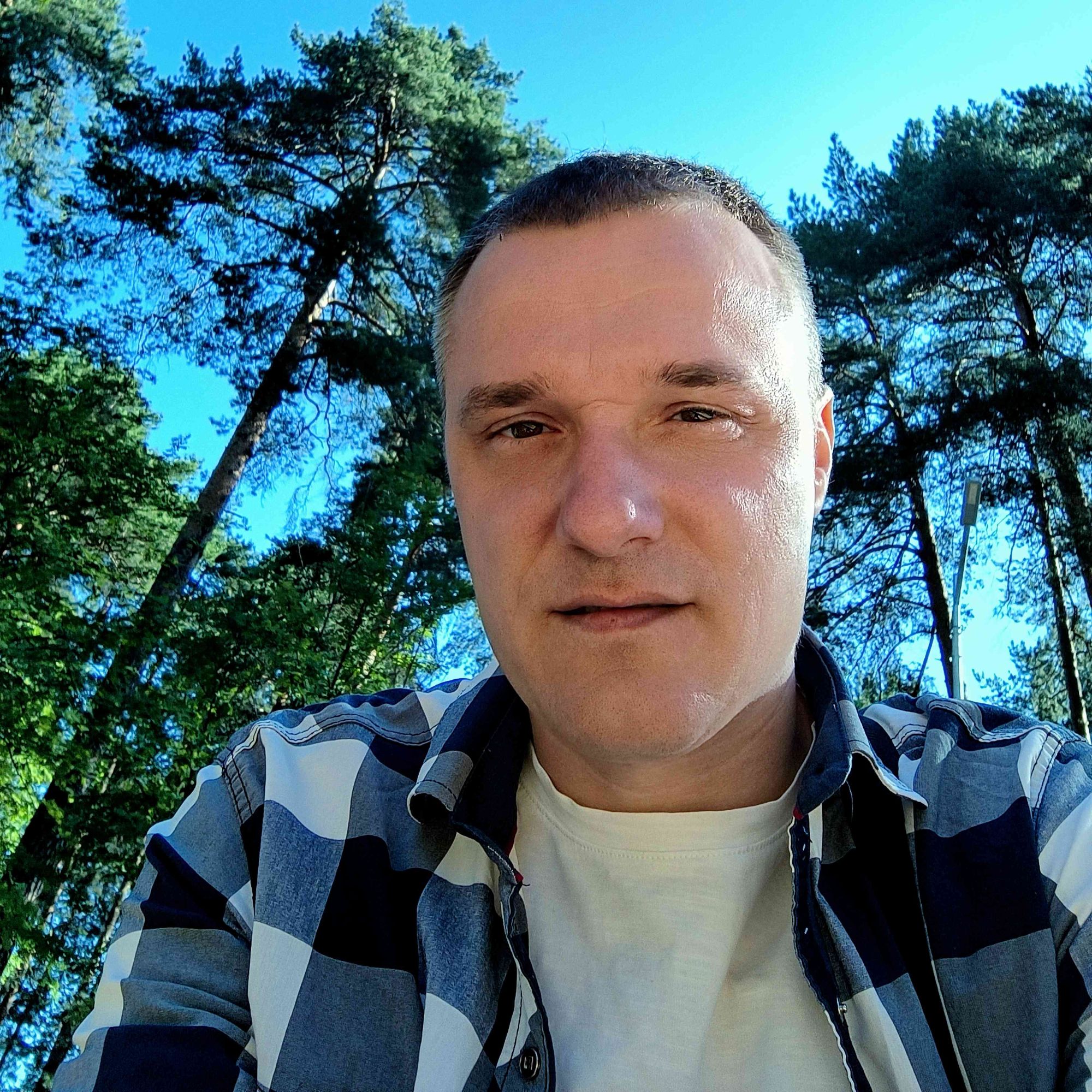 Dmitrii pfp