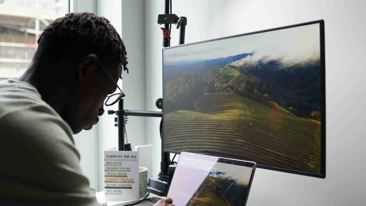 wczywukzmds Farcaster social identity (Fname handle) PFP