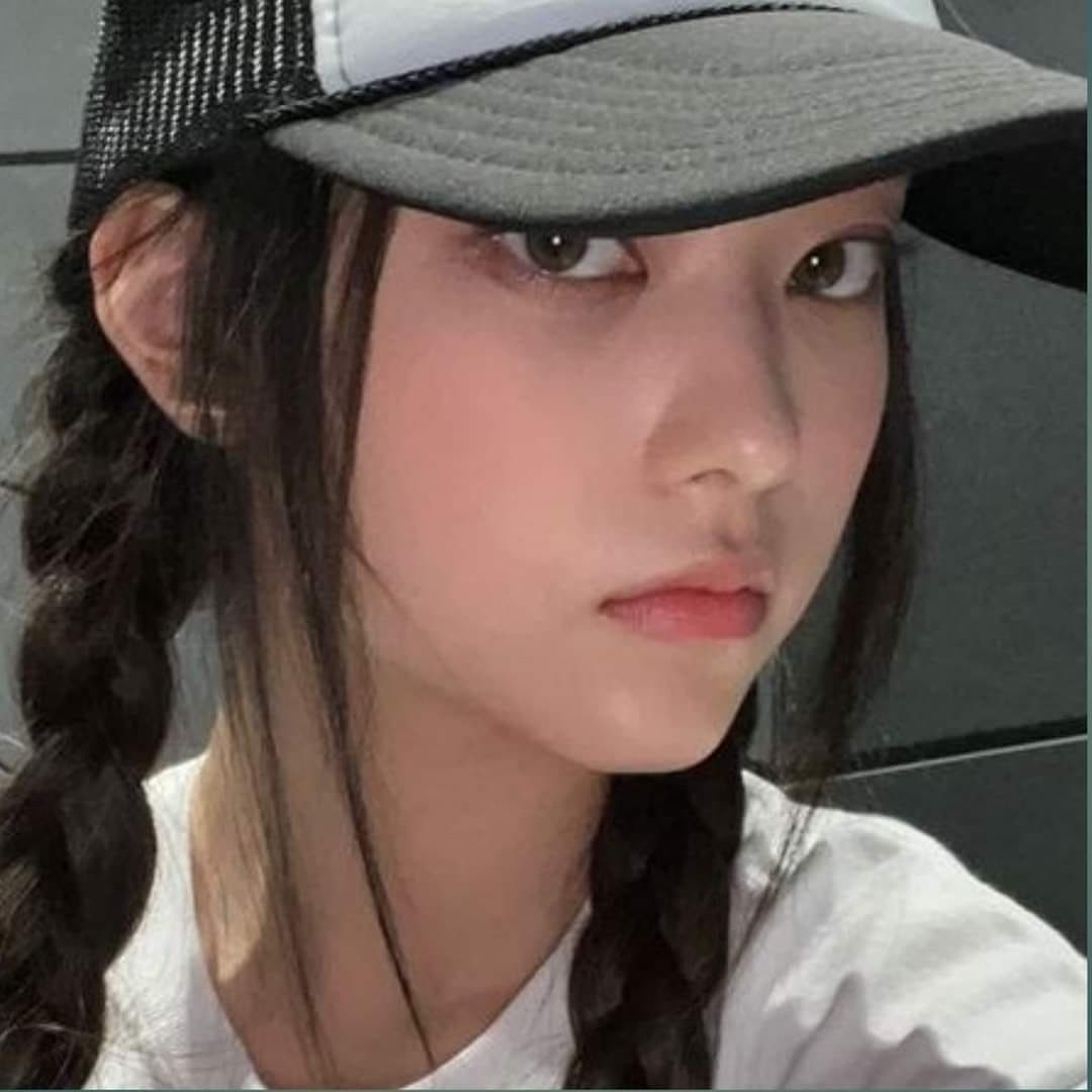 0xzhara ✪ base.eth pfp