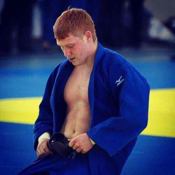 Alex (sanchutka) Farcaster social identity (Fname handle) PFP