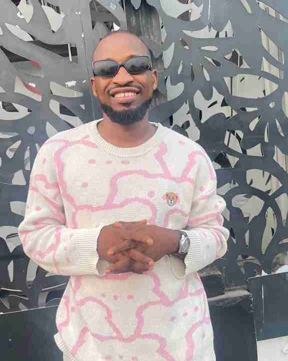 Onayiga  Olayinka OwolabI (gh3st) Farcaster social identity (Fname handle) PFP