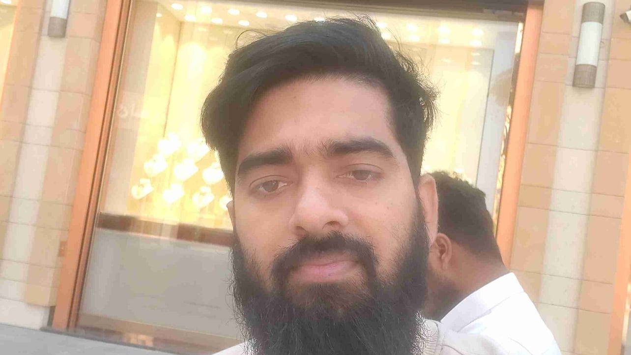 Mahfuzur (mahfuzur.lens) Lens social identity (.lens handle) PFP