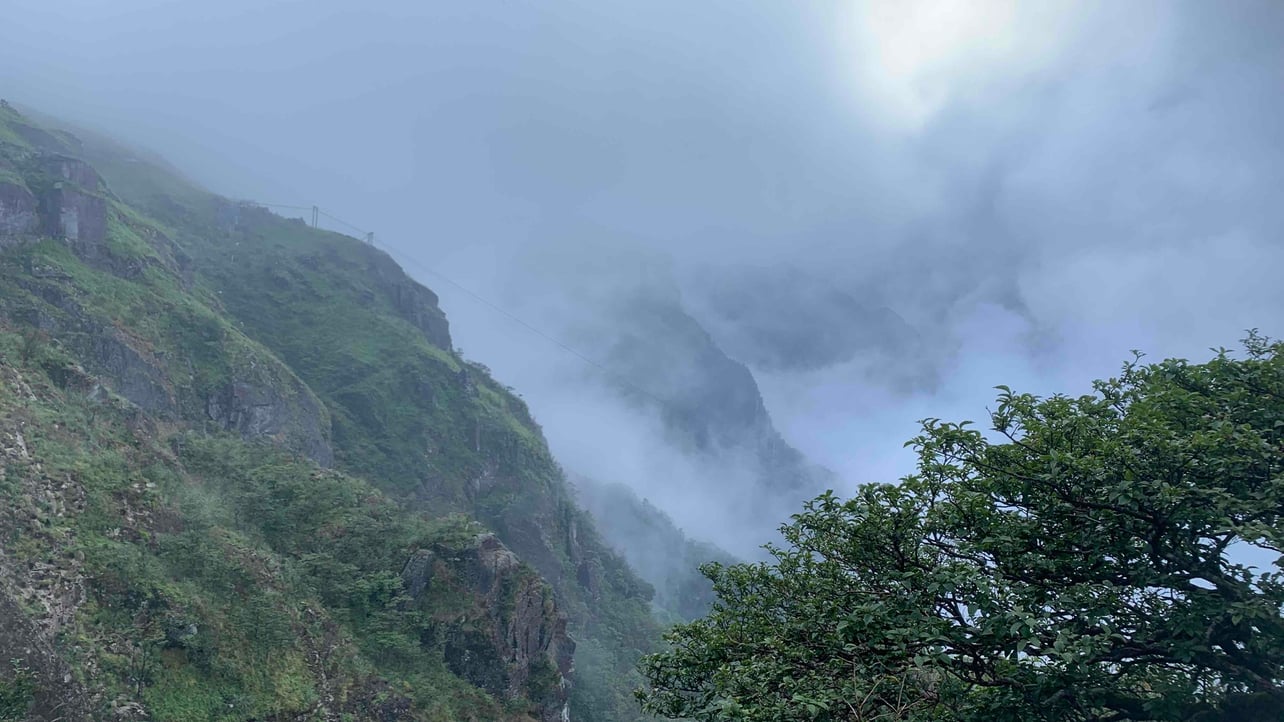 Malls (blw) Farcaster social identity (Fname handle) PFP