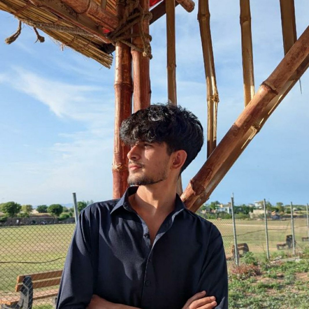 Faraz Aka Lil Fari's Farcaster avatar
