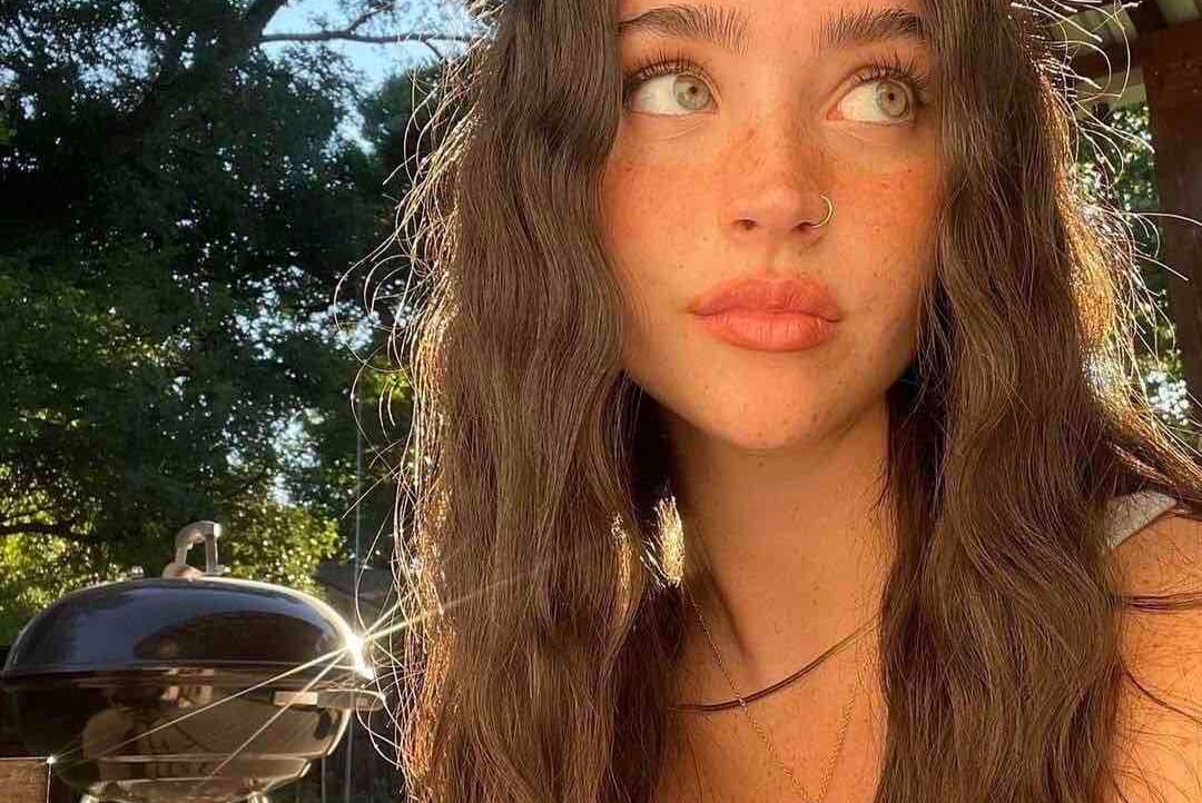 bianca-bradshaw Farcaster social identity (Fname handle) PFP