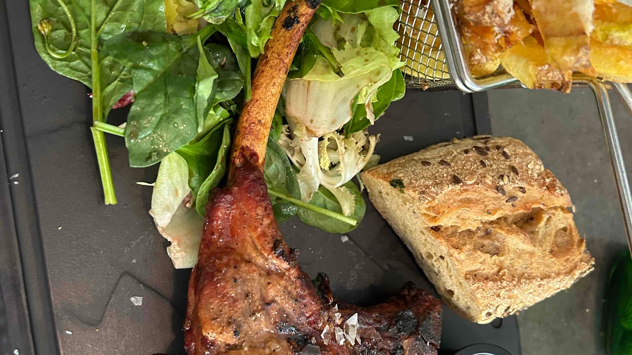 vali (vcasu.lens) Lens social identity (.lens handle) PFP