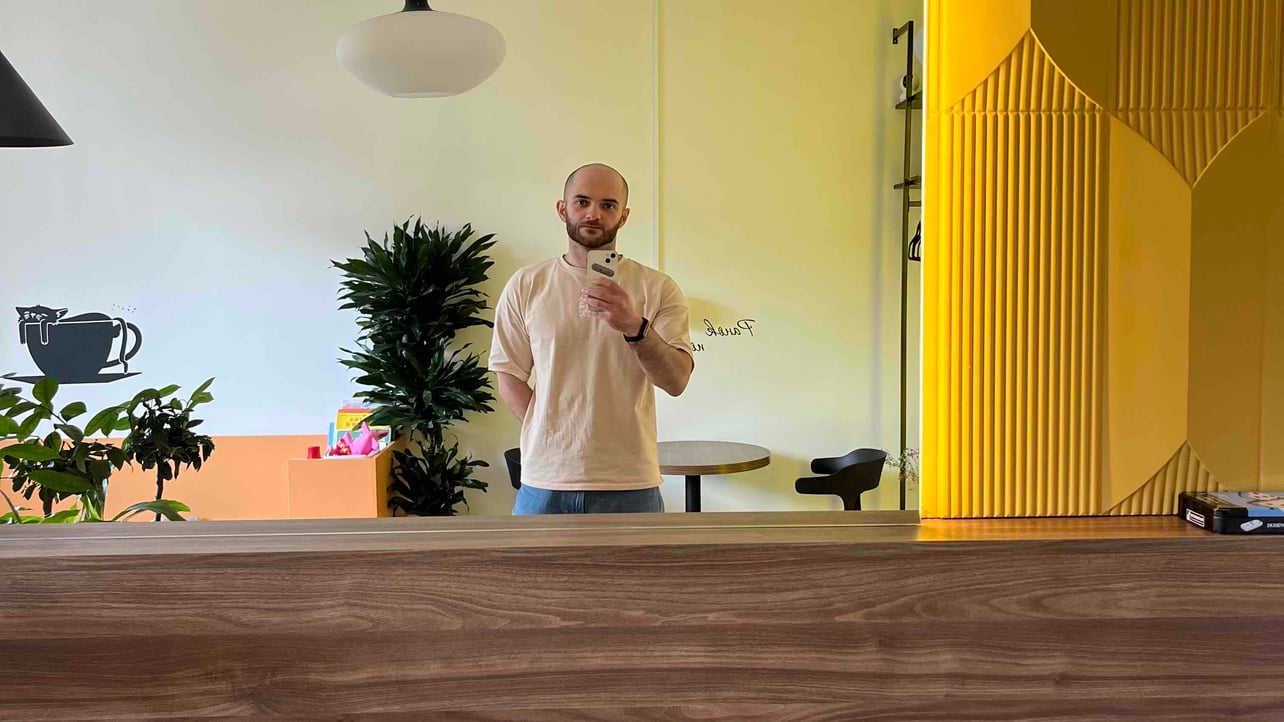 Arthur (medoviybarsuk) Farcaster social identity (Fname handle) PFP