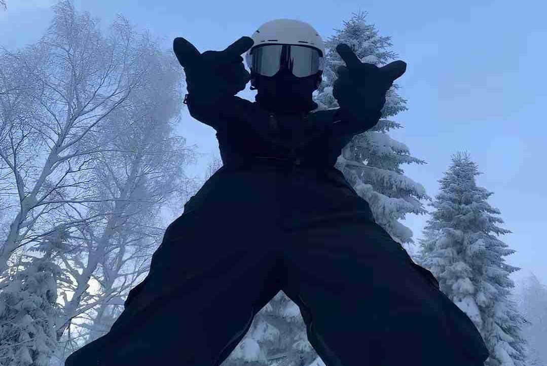 Ilya (nneumann.lens) Lens social identity (.lens handle) PFP