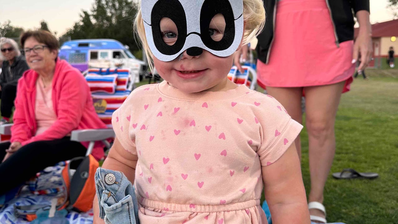 Grayson (graysoncarter) Farcaster social identity (Fname handle) PFP