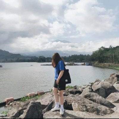 Ratihbaong pfp