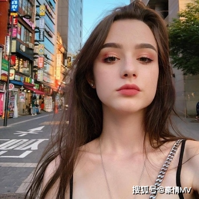 EleanoreBetty's Farcaster avatar