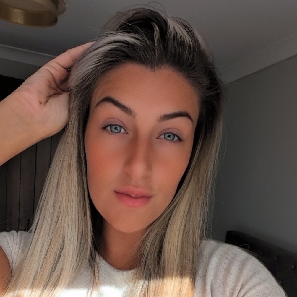sexy-anita-eth pfp
