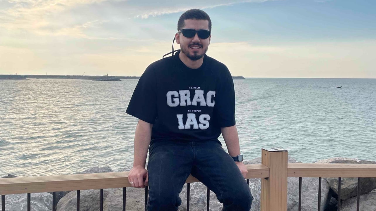 Amir (amirzare) Farcaster social identity (Fname handle) PFP